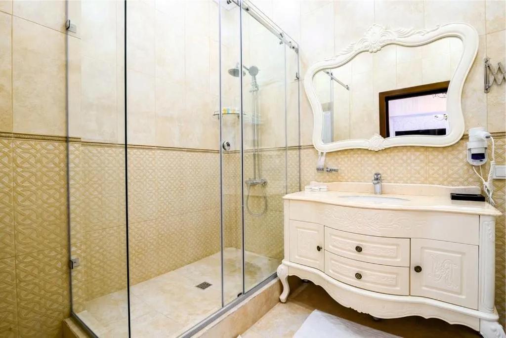 Vintage Boutique Hotel Astana Eksteriør billede